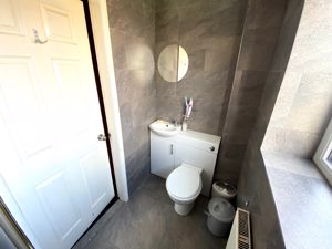 En-Suite Shower Room- click for photo gallery